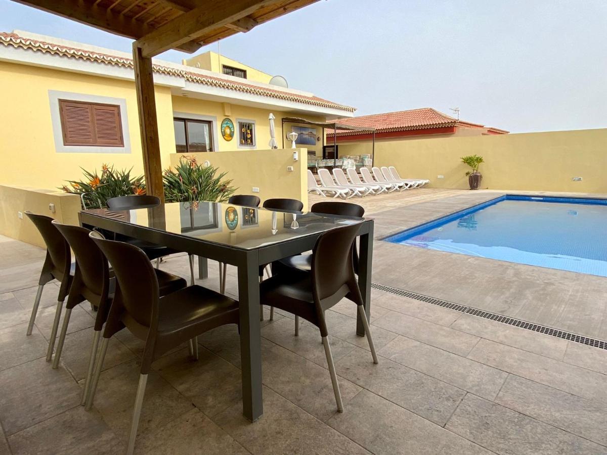 Vivienda Vacacional Tinizara Arona  Exterior photo